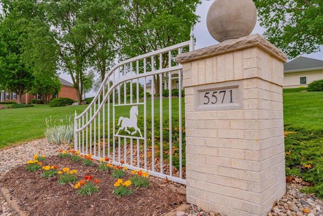 5571 Surrey Lane, Waunakee, WI 53597