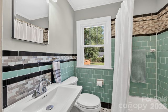 2440 Greenland Avenue, Charlotte, NC 28208