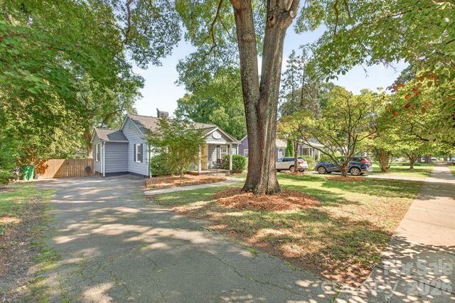 2440 Greenland Avenue, Charlotte, NC 28208