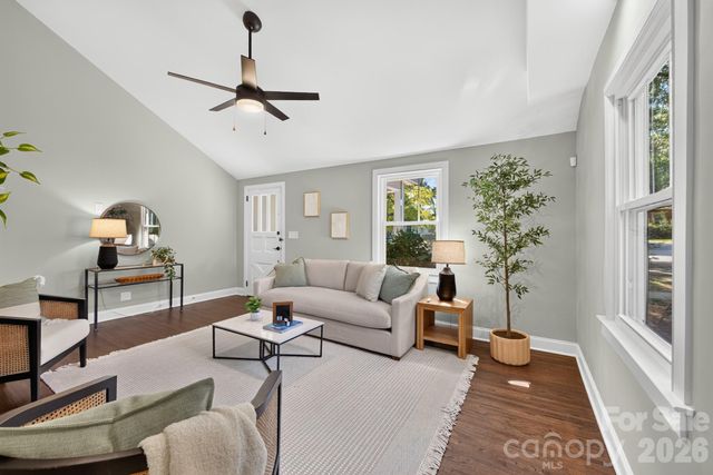 2440 Greenland Avenue, Charlotte, NC 28208