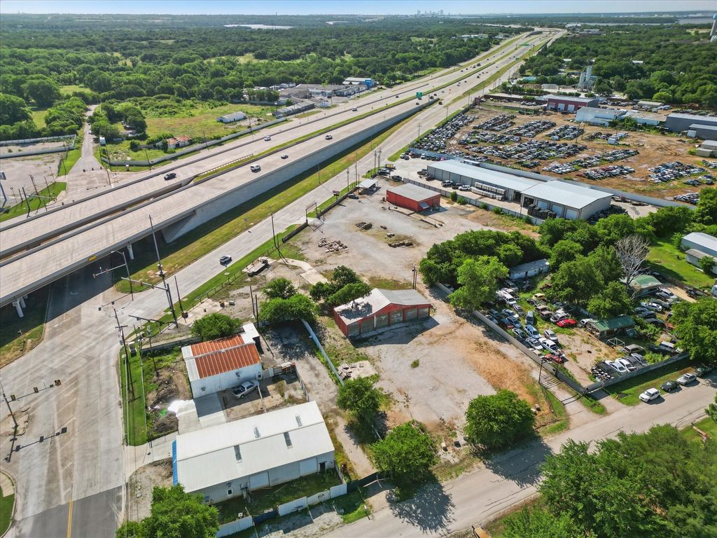 10025 Jacksboro Highway, Fort Worth, TX 76135