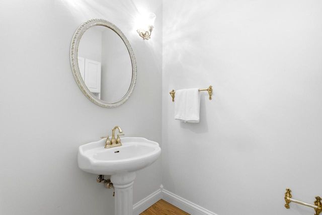 206 Canterbury COURT, Cambridge, WI 53523