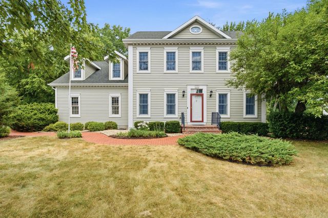 206 Canterbury COURT, Cambridge, WI 53523