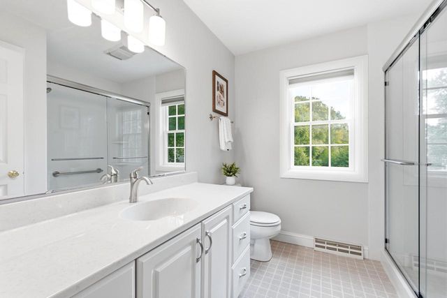 206 Canterbury COURT, Cambridge, WI 53523