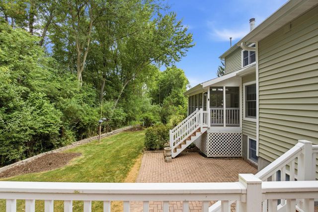 206 Canterbury COURT, Cambridge, WI 53523