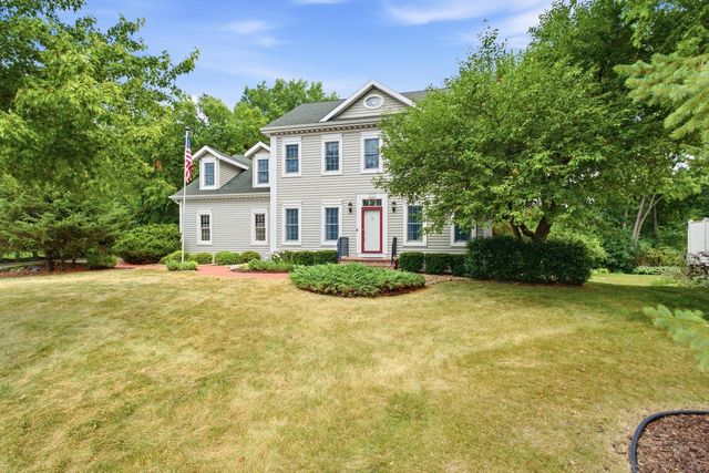 206 Canterbury COURT, Cambridge, WI 53523