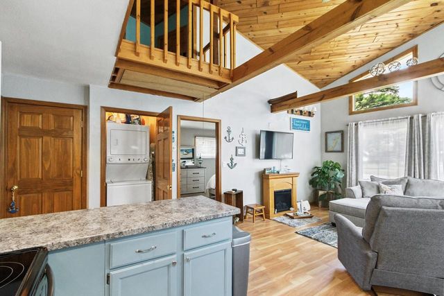 W5658 Island Drive, Pardeeville, WI 53954
