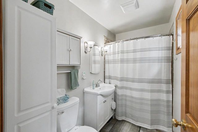 W5658 Island Drive, Pardeeville, WI 53954