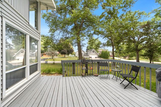 W5658 Island Drive, Pardeeville, WI 53954