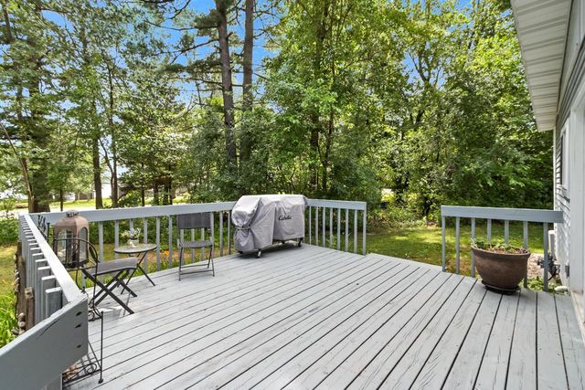 W5658 Island Drive, Pardeeville, WI 53954