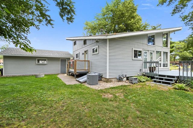W5658 Island Drive, Pardeeville, WI 53954