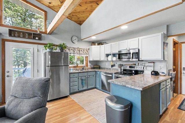 W5658 Island Drive, Pardeeville, WI 53954