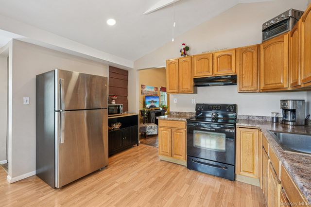 252 East Drive, Walden, NY 12586