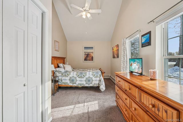 252 East Drive, Walden, NY 12586