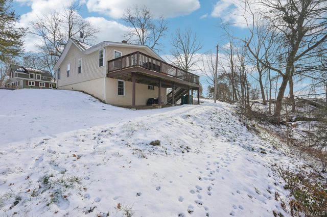 252 East Drive, Walden, NY 12586