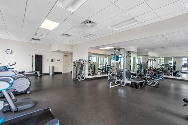 10 E Delaware Place 14A, Chicago, IL 60611