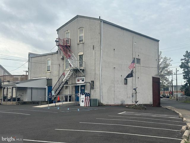 43 W 2ND ST, Lansdale, PA 19446