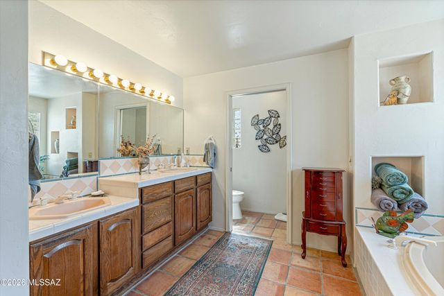 721 E Linda Vista Boulevard, Oro Valley, AZ 85704