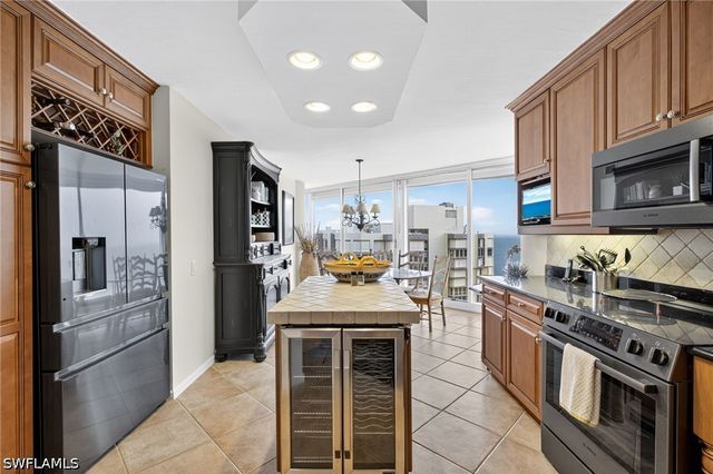 4041 Gulf Shore BLVD N 1807, Naples, FL 34103