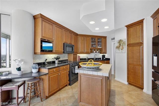 4041 Gulf Shore BLVD N 1807, Naples, FL 34103