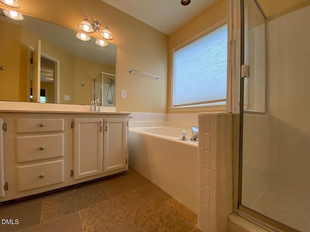 1704 Kingston Heath Way, Raleigh, NC 27604