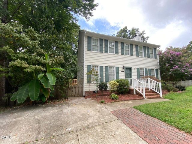 1704 Kingston Heath Way, Raleigh, NC 27604