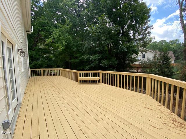 1704 Kingston Heath Way, Raleigh, NC 27604