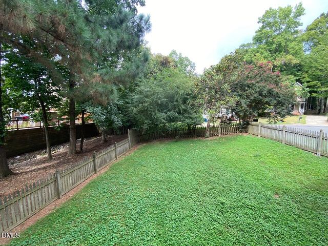 1704 Kingston Heath Way, Raleigh, NC 27604