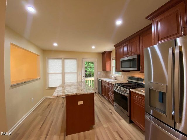 1704 Kingston Heath Way, Raleigh, NC 27604