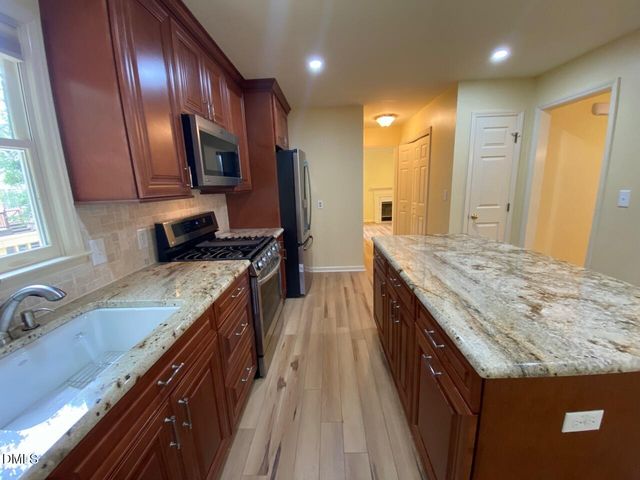 1704 Kingston Heath Way, Raleigh, NC 27604