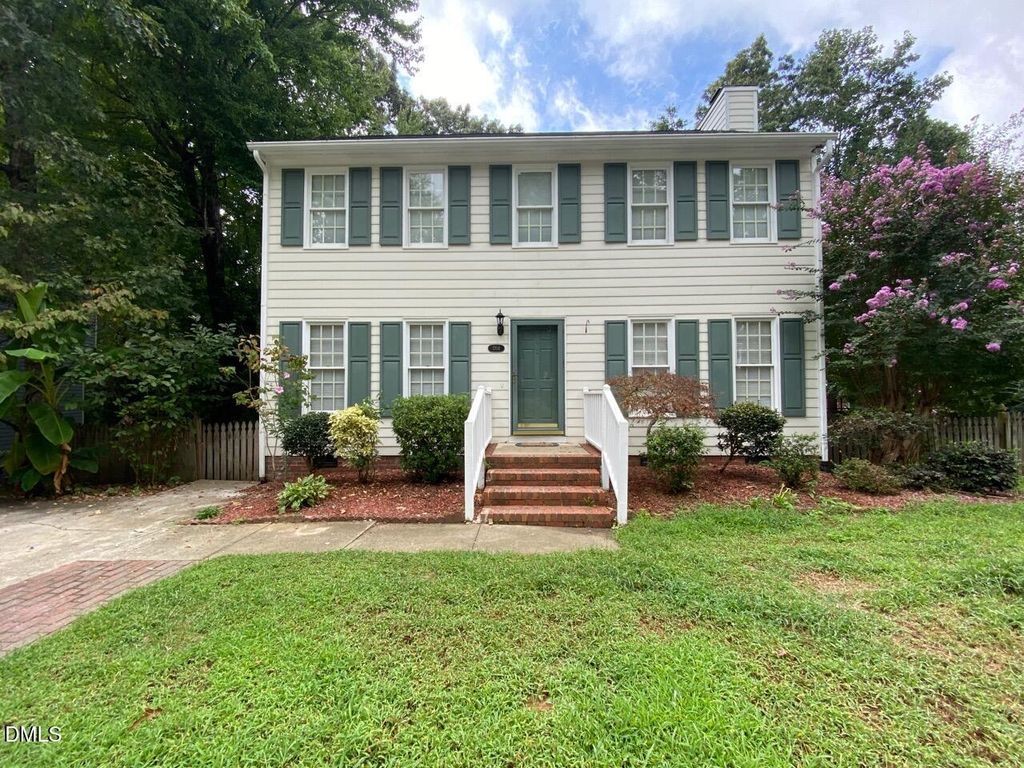 1704 Kingston Heath Way, Raleigh, NC 27604