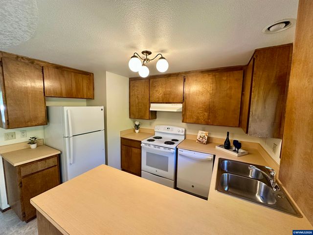 2887 SE Deborah Pl, Corvallis, OR 97333