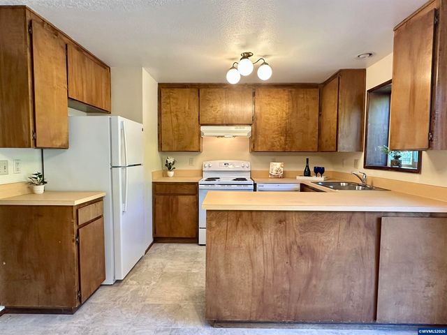 2887 SE Deborah Pl, Corvallis, OR 97333