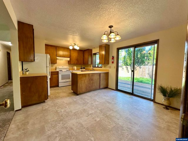 2887 SE Deborah Pl, Corvallis, OR 97333