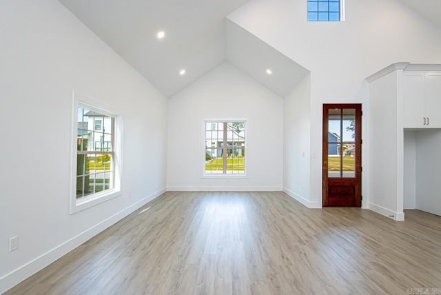 400 Gardens Lane, North Little Rock, AR 72114