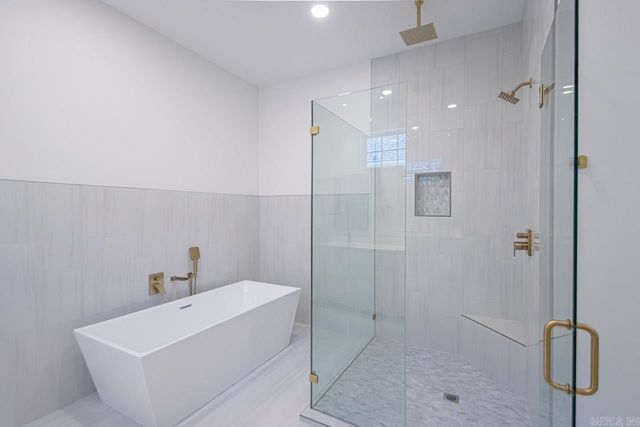 400 Gardens Lane, North Little Rock, AR 72114