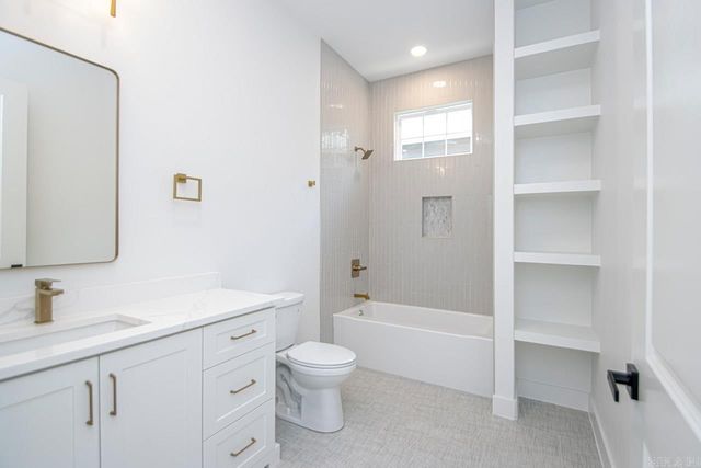 400 Gardens Lane, North Little Rock, AR 72114