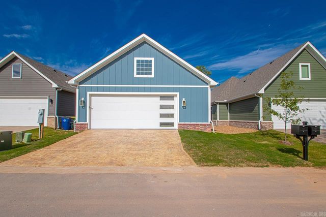 400 Gardens Lane, North Little Rock, AR 72114