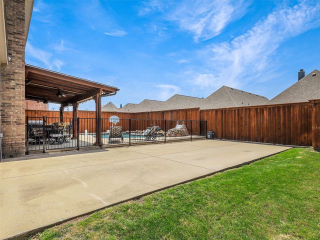 8653 Shakespeare Lane, Frisco, TX 75036
