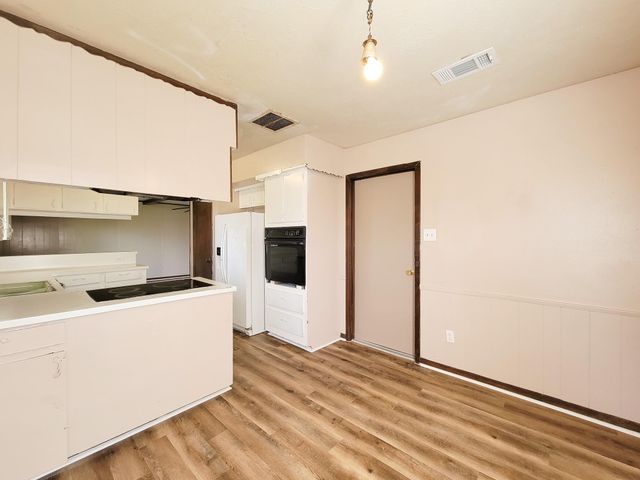2114 Yorktown Court N, League City, TX 77573