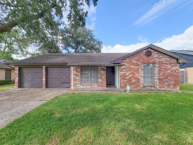 2114 Yorktown Court N, League City, TX 77573