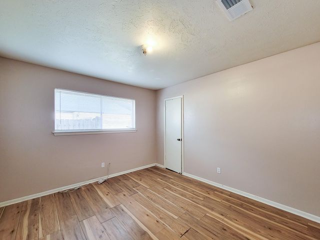 2114 Yorktown Court N, League City, TX 77573