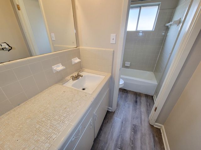 2114 Yorktown Court N, League City, TX 77573