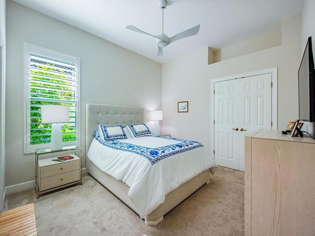 8868 Mustang Island CIR, Naples, FL 34113