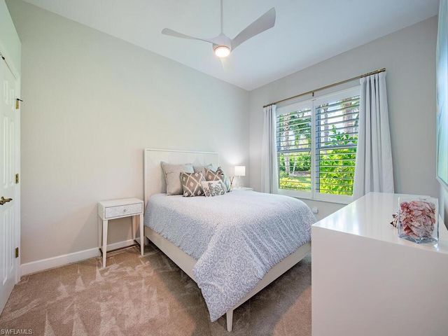 8868 Mustang Island CIR, Naples, FL 34113