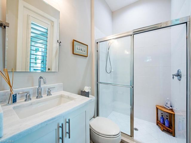 8868 Mustang Island CIR, Naples, FL 34113