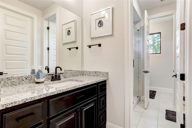 400 Flint Ridge TRL, Georgetown, TX 78628