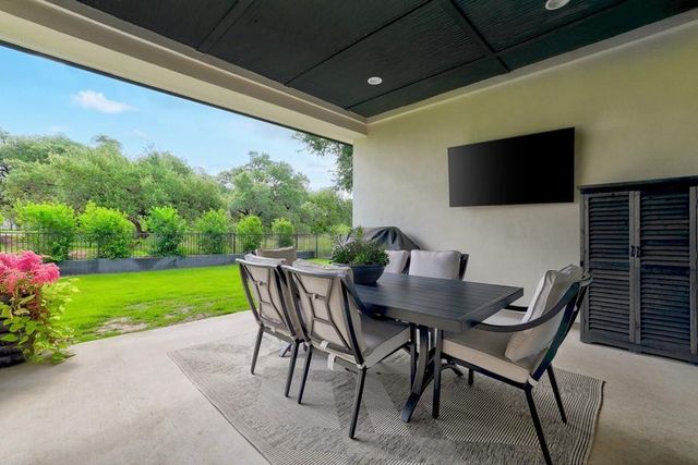 400 Flint Ridge TRL, Georgetown, TX 78628