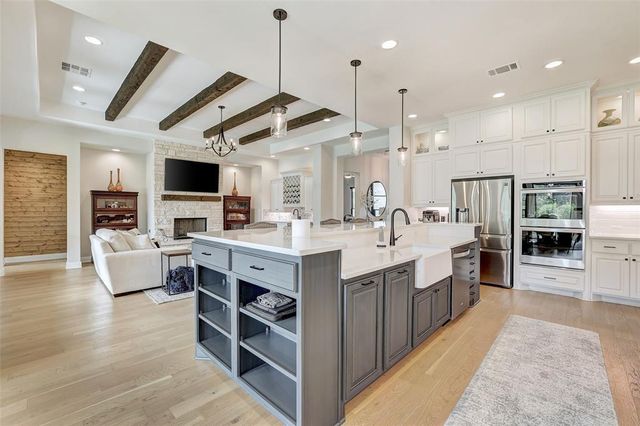 400 Flint Ridge TRL, Georgetown, TX 78628