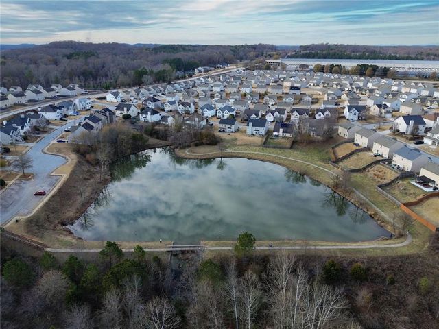 735 Walnut Creek Circle, Pendergrass, GA 30567